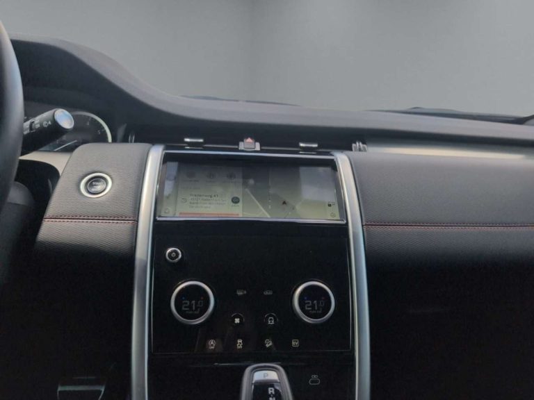 Land Rover Discovery Sport P300e R-Dynamic SE - photo 15