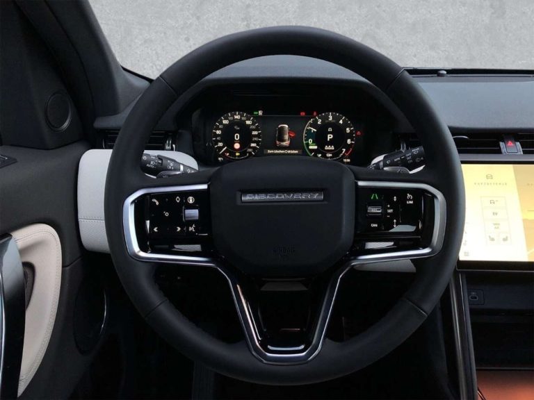 Land Rover Discovery Sport P300e Dynamic SE - photo 10