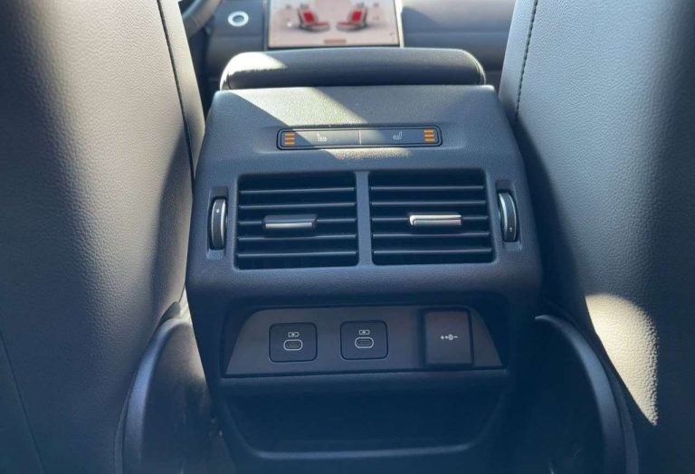 Land Rover Discovery Sport P270e Dynamic SE - photo 15