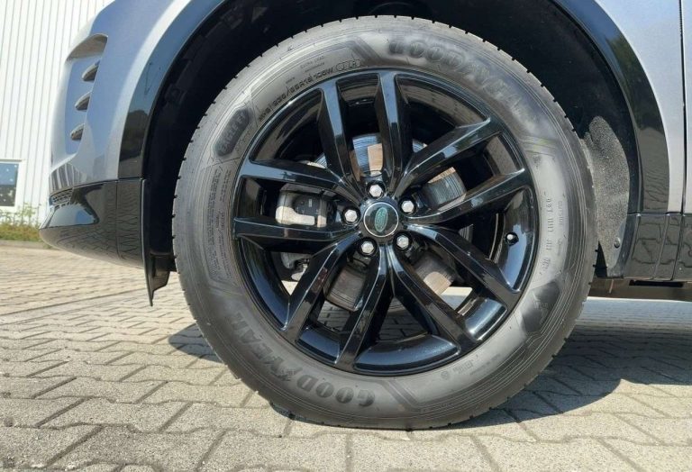 Land Rover Discovery Sport P270e Dynamic SE - photo 8