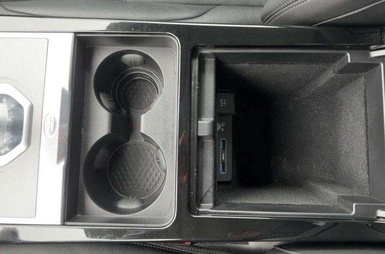 Land Rover Range Rover Evoque P300e S - photo 16