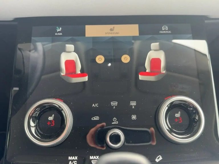 Land Rover Range Rover Evoque P300e SE - photo 16