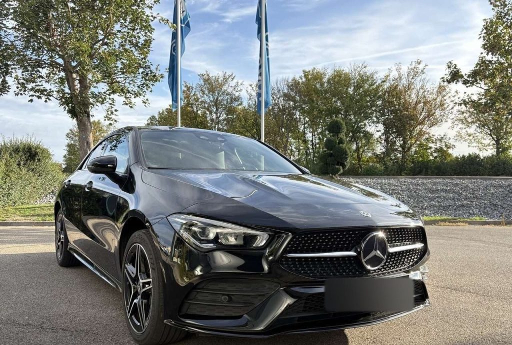 Mercedes-Benz CLA 250 e Coupé AMG Line