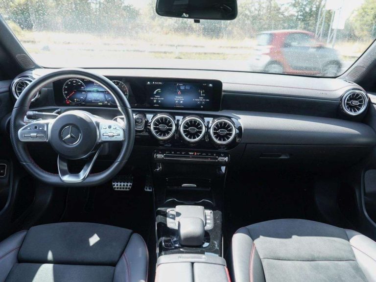 Mercedes-Benz CLA 250 e Coupé AMG Line Night - photo 10