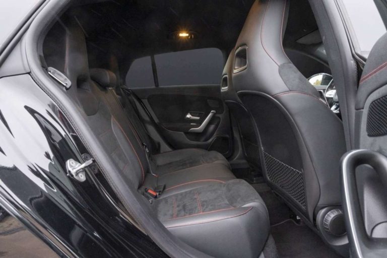 Mercedes-Benz CLA 250 e Shooting Brake AMG Line - photo 13