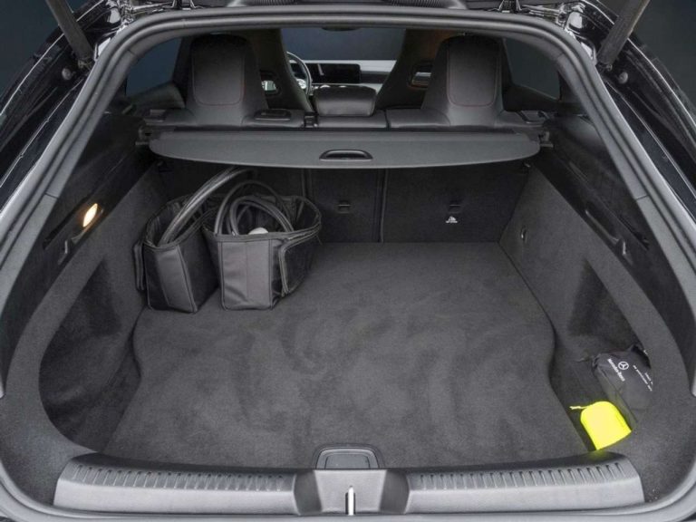 Mercedes-Benz CLA 250 e - photo 14