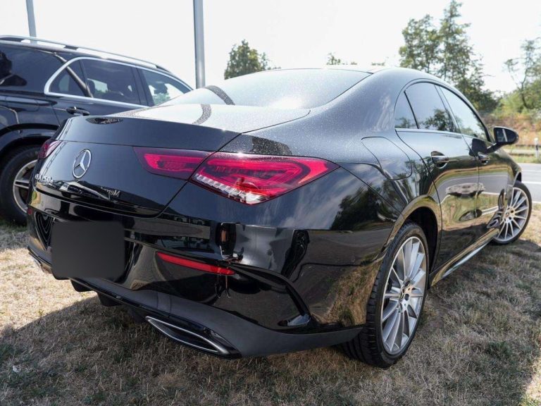 Mercedes-Benz CLA 250 e Coupé AMG Line Night - photo 2