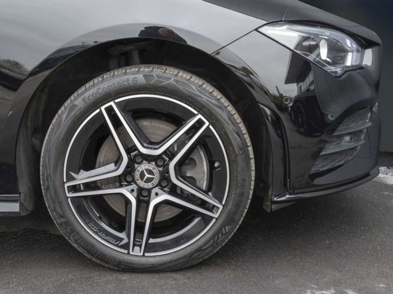 Mercedes-Benz CLA 250 e Shooting Brake AMG Line - photo 5