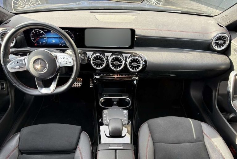 Mercedes-Benz CLA 250 e Coupé AMG Line - photo 6