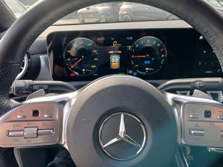 Mercedes-Benz CLA 250 e Shooting Brake AMG Line - photo 6