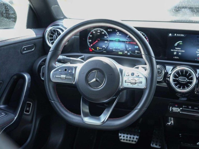 Mercedes-Benz CLA 250 e Coupé AMG Line Night - photo 7