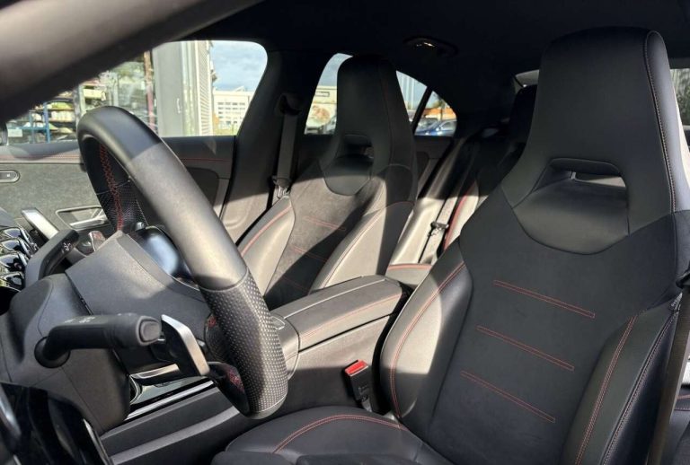 Mercedes-Benz CLA 250 e Coupé AMG Line - photo 8