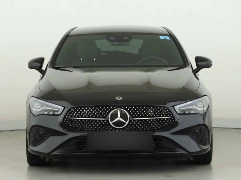 Mercedes-Benz CLA 250 4MATIC Shooting Brake - photo 3