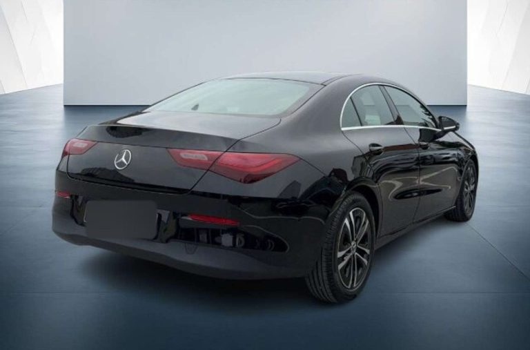 Mercedes-Benz CLA 180 Coupé - photo 4