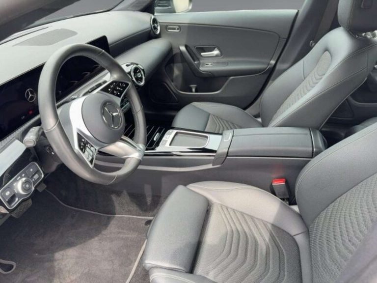 Mercedes-Benz CLA 180 Coupé - photo 6