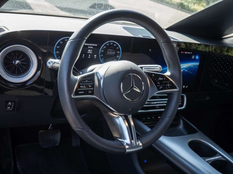 Mercedes-Benz CLA 250+ - photo 7