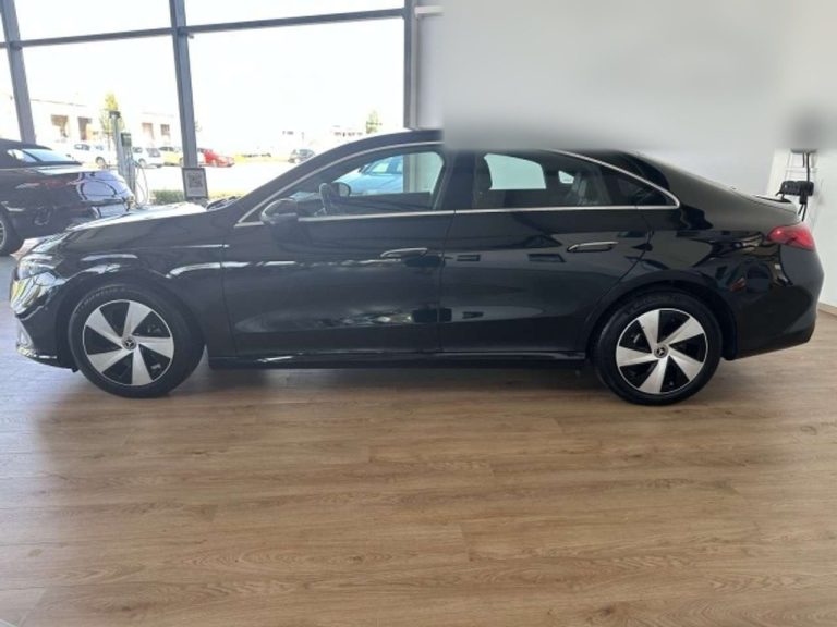 Mercedes-Benz CLA 250+ - photo 3