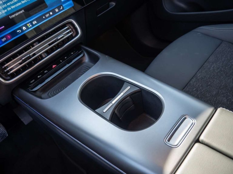 Mercedes-Benz CLA 250+ - photo 10