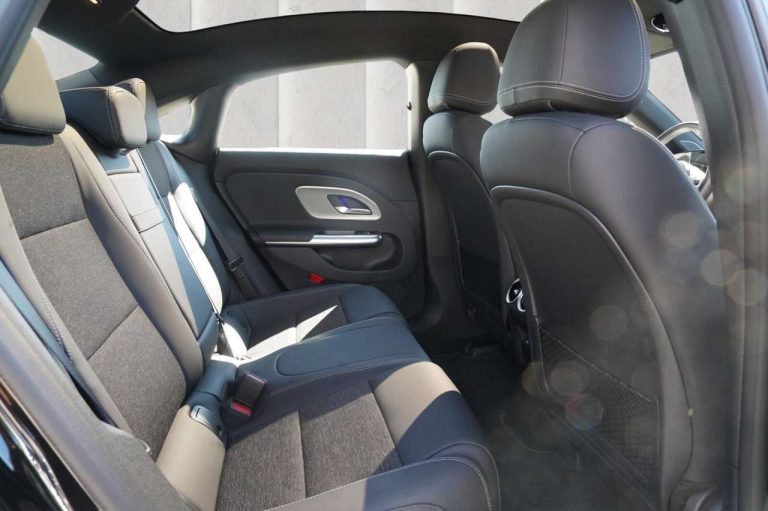 Mercedes-Benz CLA 250+ Progressive - photo 8