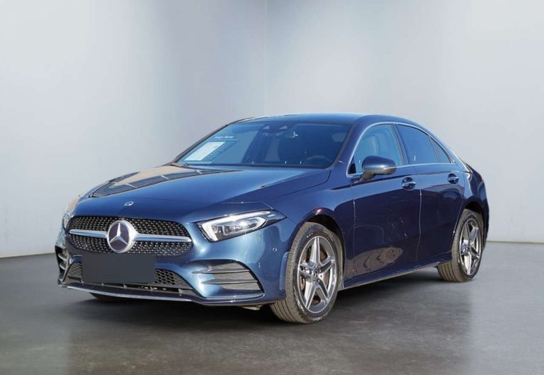 Mercedes-Benz Classe A 250 e AMG Line