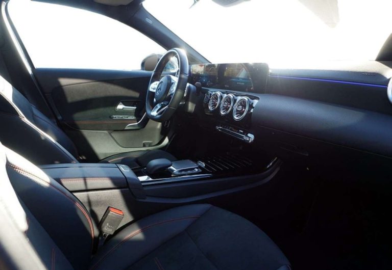 Mercedes-Benz Classe A 250 e AMG Line - photo 5