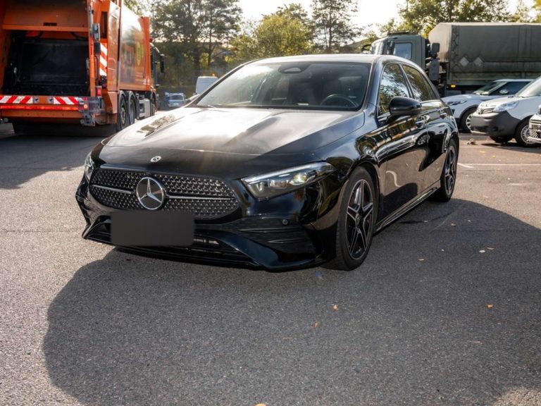 Mercedes-Benz Classe A 200 AMG Line - photo 4