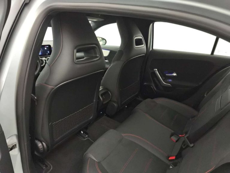 Mercedes-Benz Classe A 180 AMG Line - photo 10