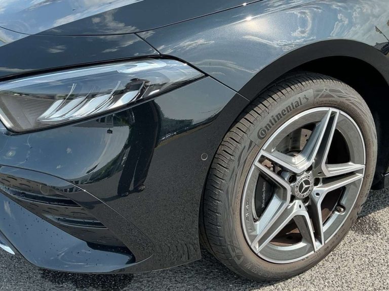 Mercedes-Benz Classe A 250 e AMG Line - photo 12