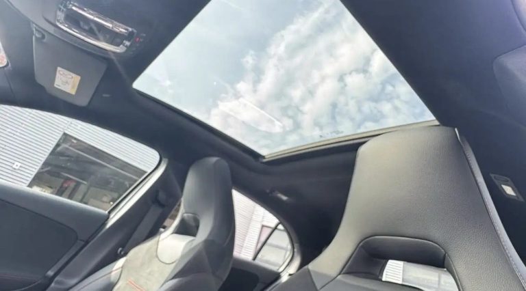 Mercedes-Benz Classe A 200 AMG Line - photo 15