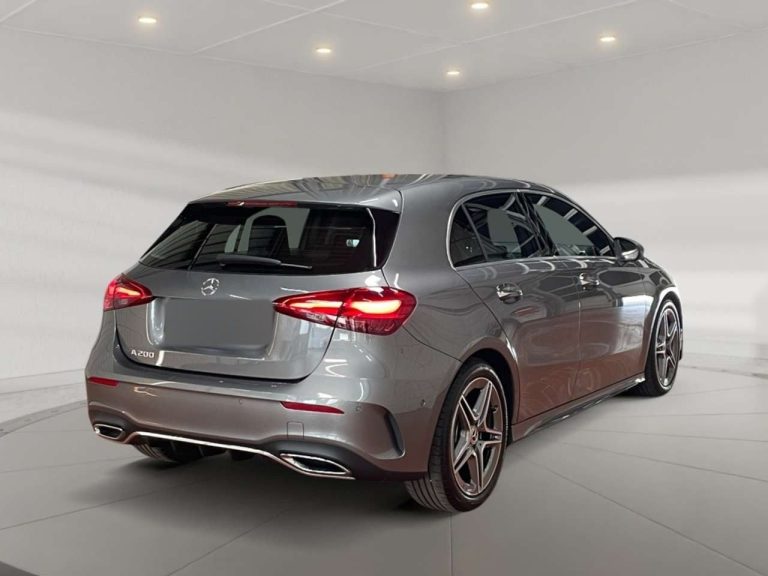 Mercedes-Benz Classe A 200 AMG Line - photo 2