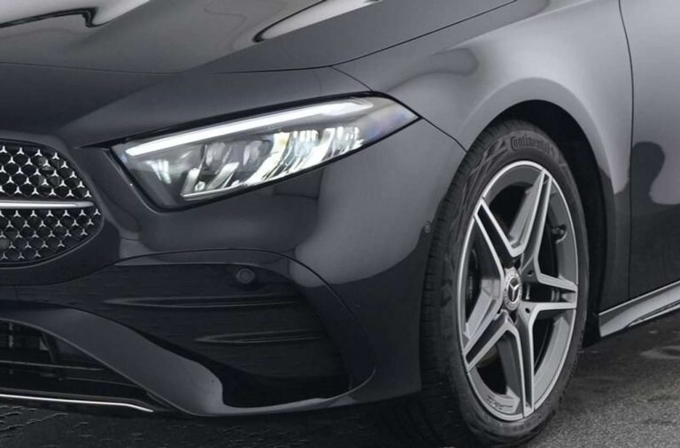 Mercedes-Benz Classe A 180 AMG Line - photo 3