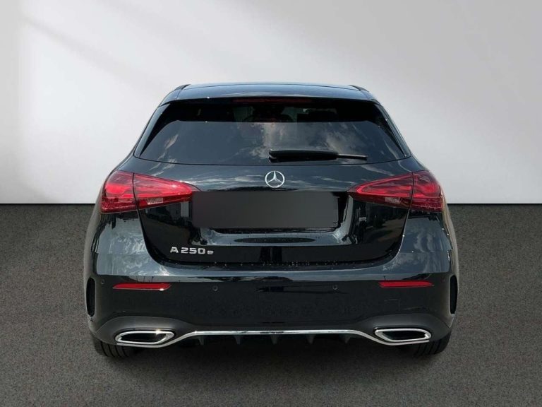 Mercedes-Benz Classe A 250 e AMG Line - photo 5