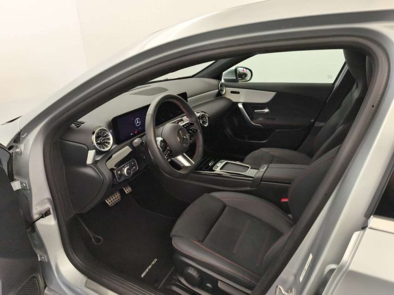 Mercedes-Benz Classe A 180 AMG Line - photo 8