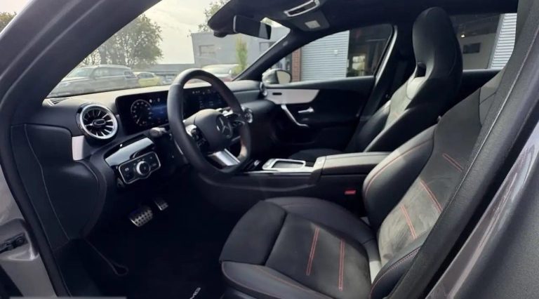 Mercedes-Benz Classe A 200 AMG Line - photo 9