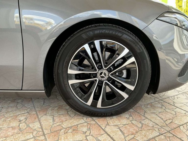 Mercedes-Benz Classe A 200 Progressive - photo 16