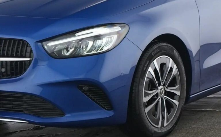 Mercedes-Benz Classe B 220 d Progressive - photo 4