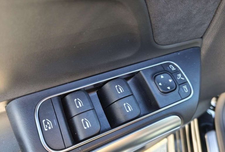 Mercedes-Benz Classe B 200 AMG Line - photo 10