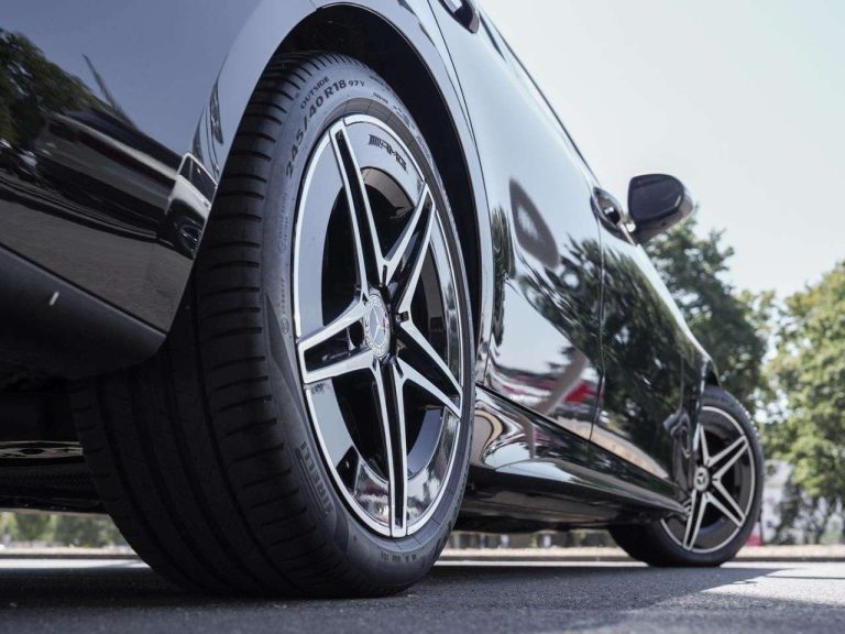 Mercedes-Benz Classe C 200 d Break AMG Line Night - photo 12