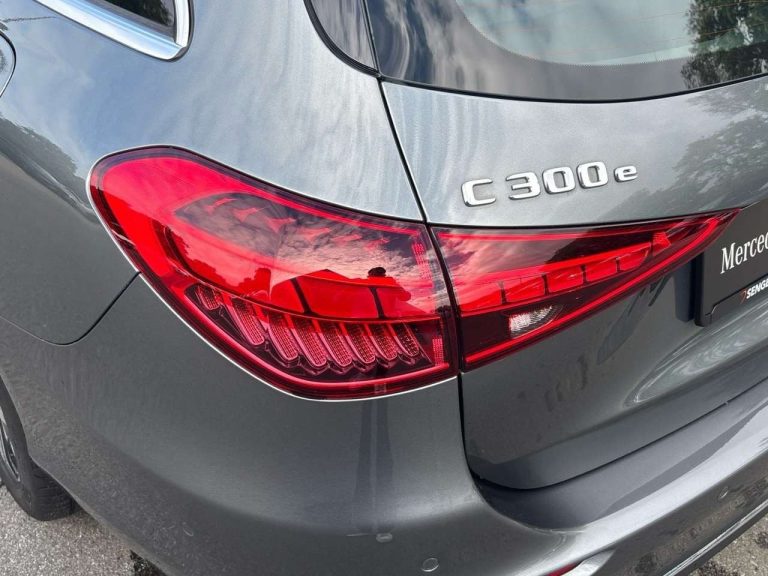 Mercedes-Benz Classe C 300 e Break Avantgarde - photo 15