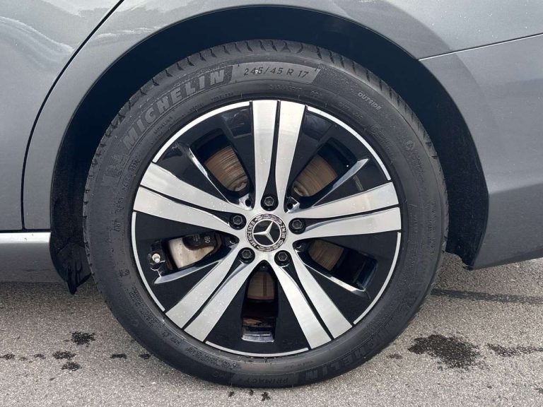 Mercedes-Benz Classe C 300 e Break Avantgarde - photo 7