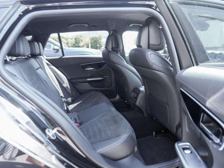 Mercedes-Benz Classe C 200 d Break AMG Line Night - photo 8