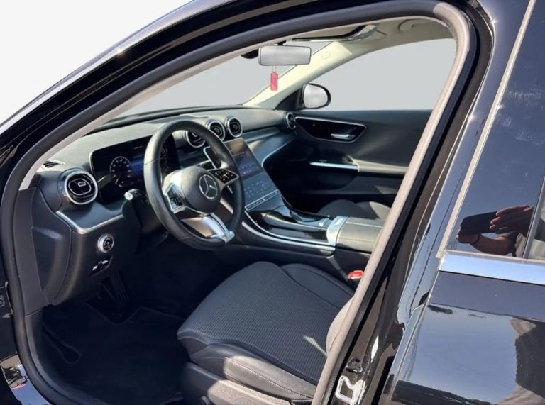 Mercedes-Benz Classe C 300 e - photo 9