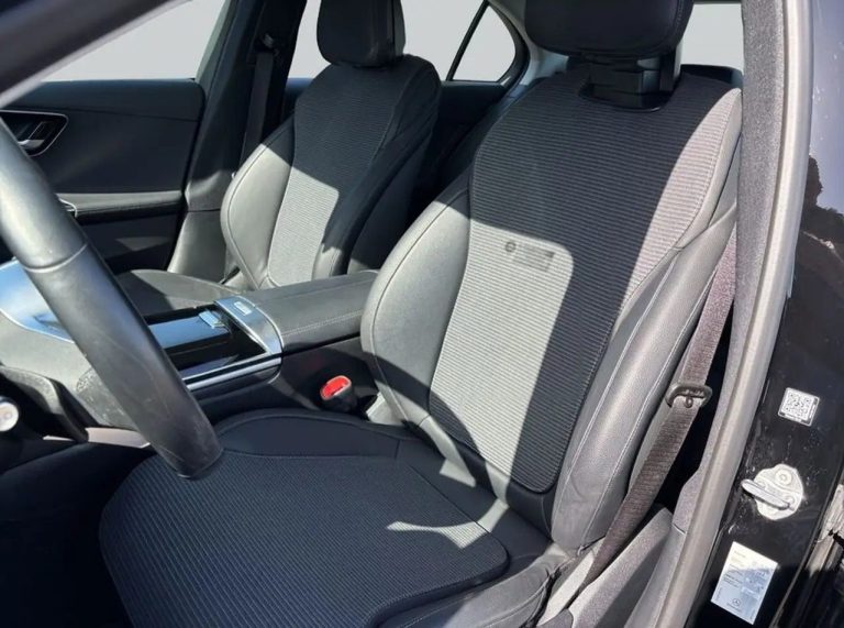 Mercedes-Benz Classe C 300 e - photo 10