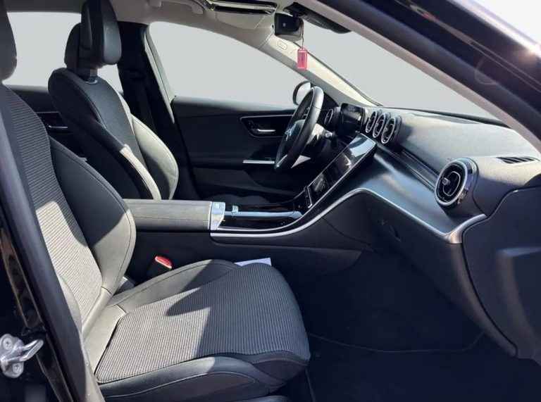 Mercedes-Benz Classe C 300 e - photo 12