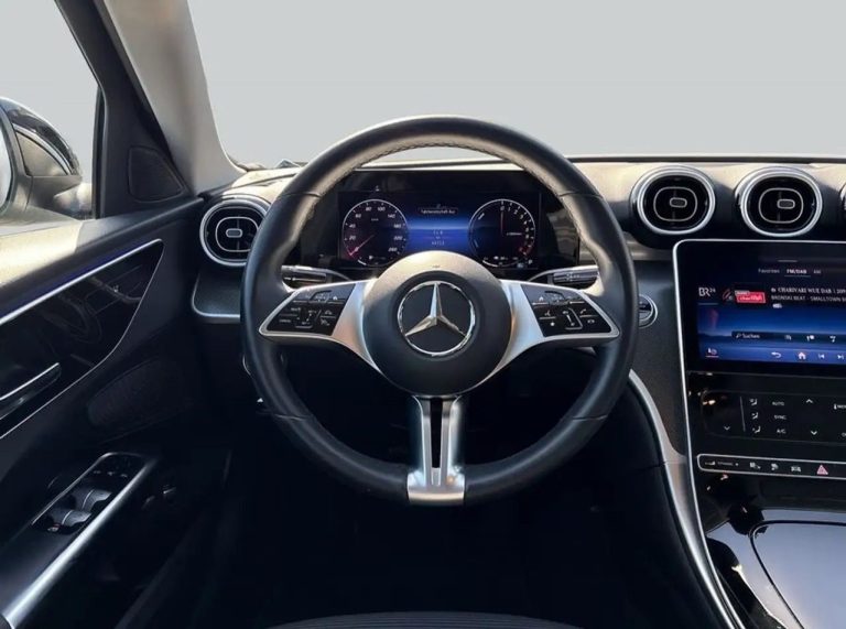 Mercedes-Benz Classe C 300 e - photo 16