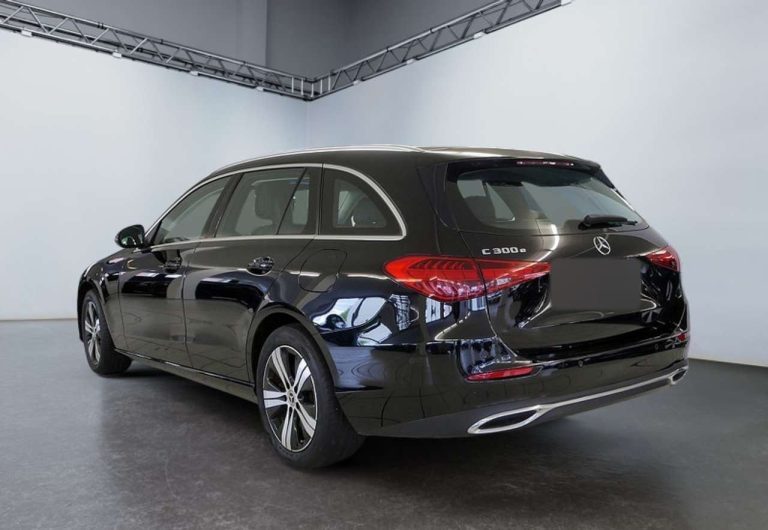 Mercedes-Benz Classe C 300 e Break Avantgarde - photo 2