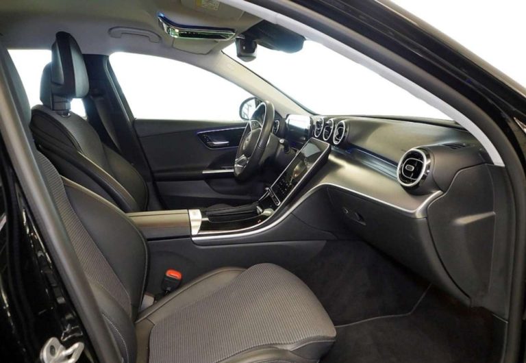 Mercedes-Benz Classe C 300 e Break Avantgarde - photo 5