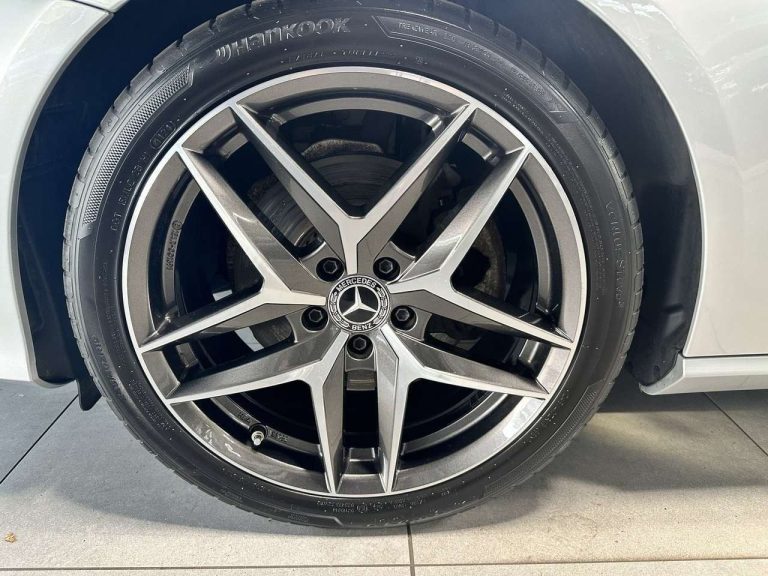 Mercedes-Benz Classe E 200 T Avantgarde - photo 12
