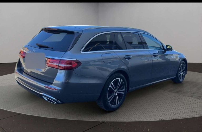 Mercedes-Benz Classe E 220 d Break Avantgarde - photo 2