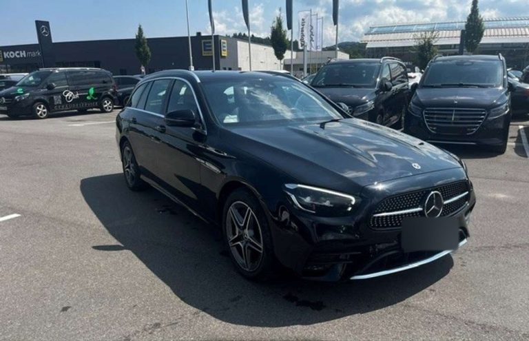 Mercedes-Benz Classe E 300 e Break AMG Line - photo 7
